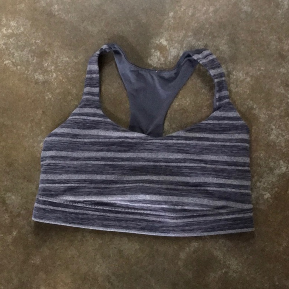 Lululemon sports bra